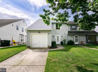 62 Hampton Gate Dr, Sicklerville, NJ 08081