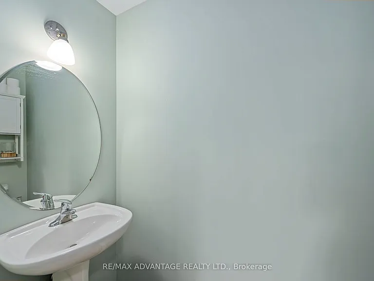 1489 Coronation Dr — Photo 16