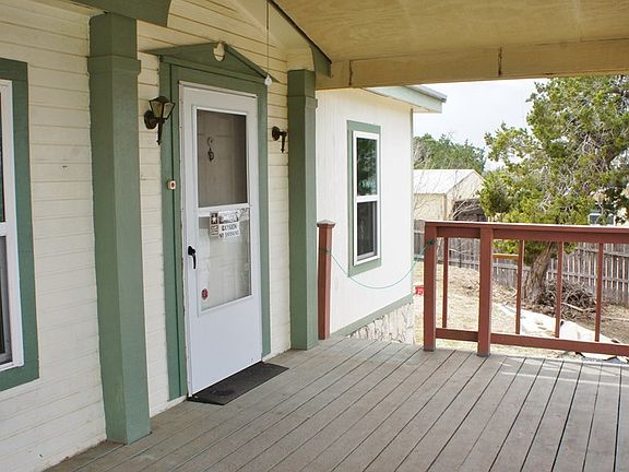 3rd image of 322 Sparkman Dr