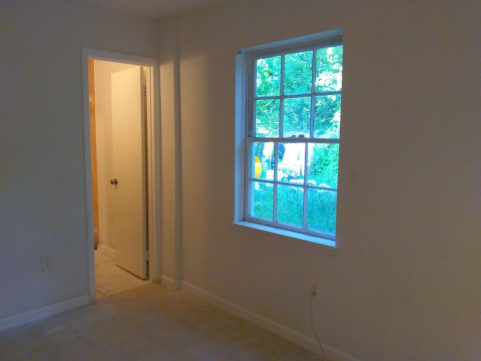 1st image of 7402 Roanne Dr