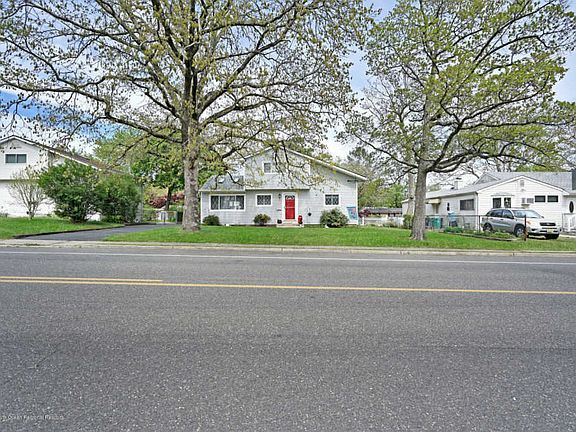 3rd image of 28 Tilton Ave