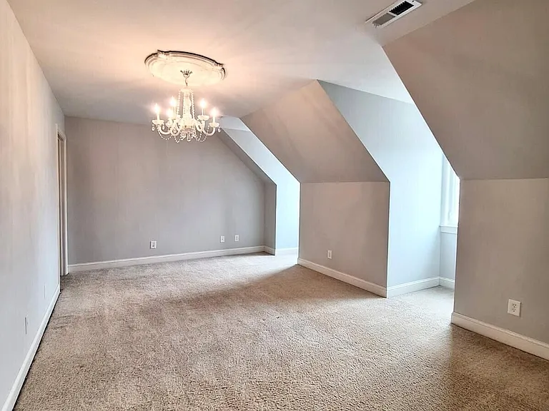 168 Blackwater Dr — Photo 20