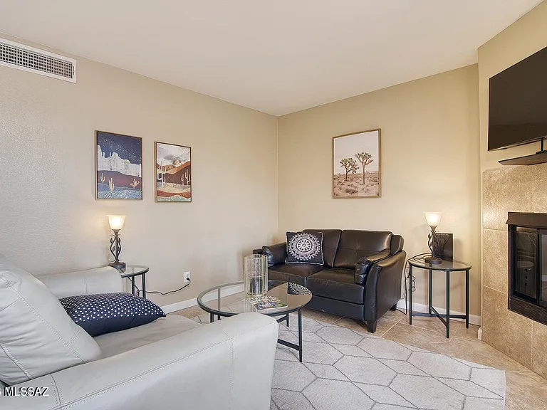 6651 N Campbell Ave #210 — Photo 3