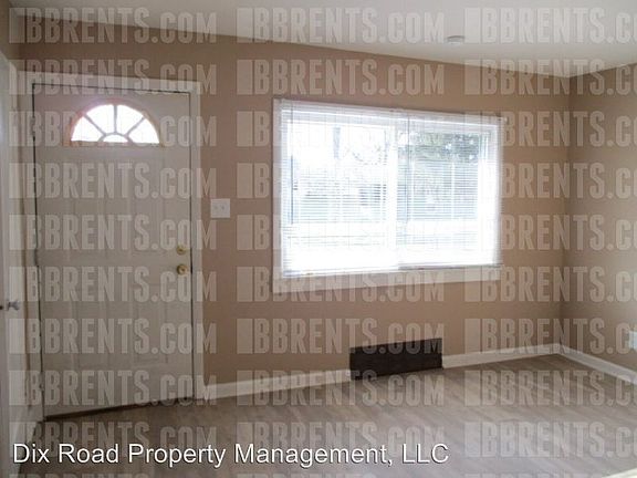 2nd image of 5939 Willaston Dr