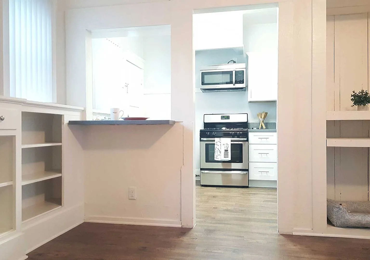 SeaGlass Apartments — Photo 1