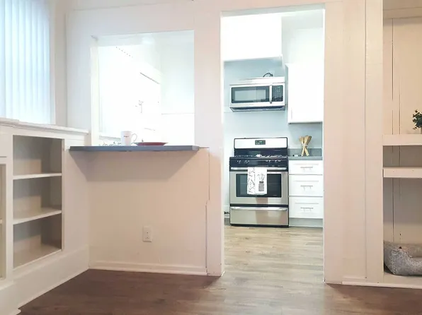 SeaGlass Apartments, 3817 E Livingston Dr APT 11, Long Beach, CA 90803