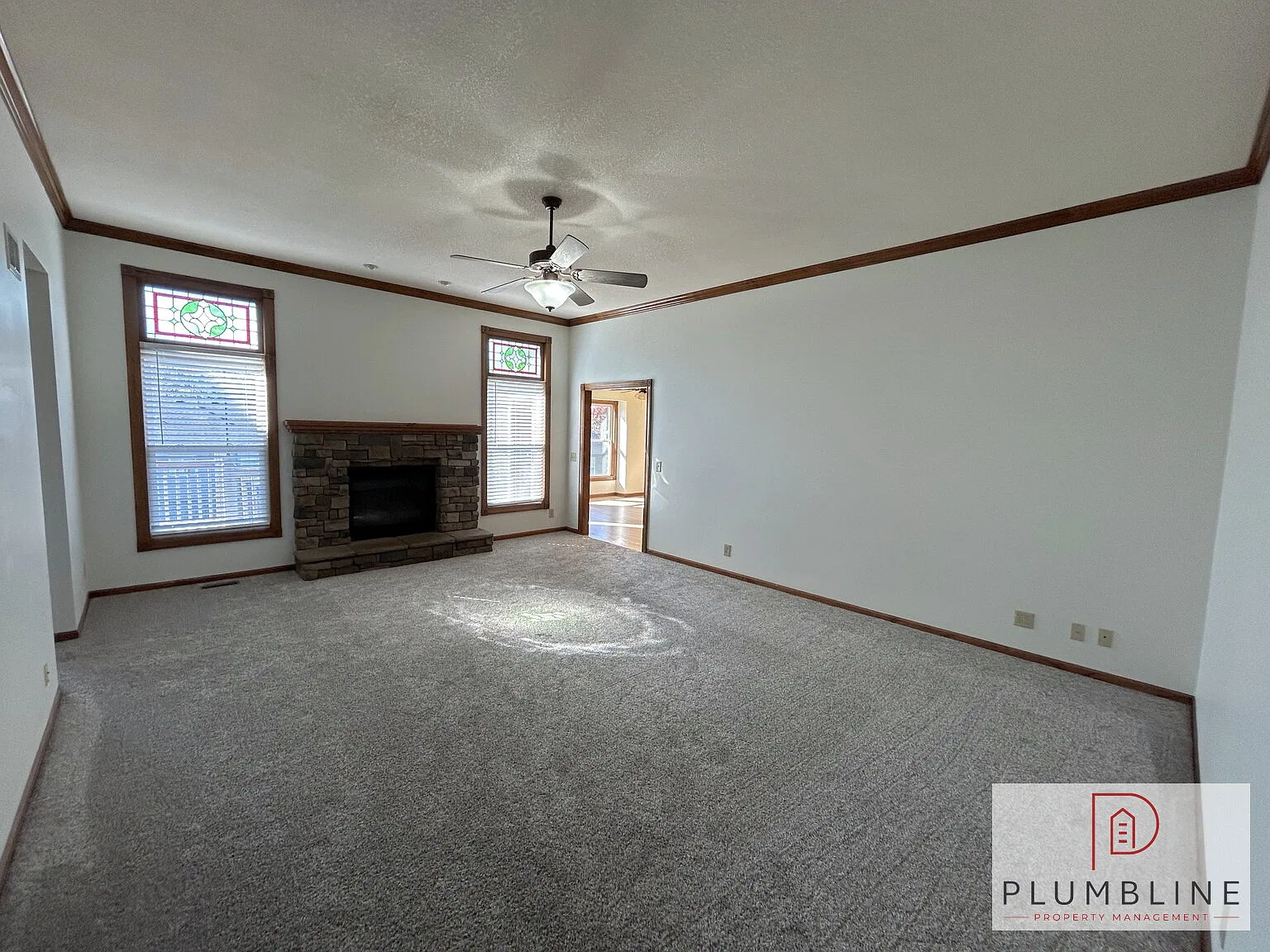 4 bed, 3.0 bath, 3050 sqft, $3,200 — Photo 4