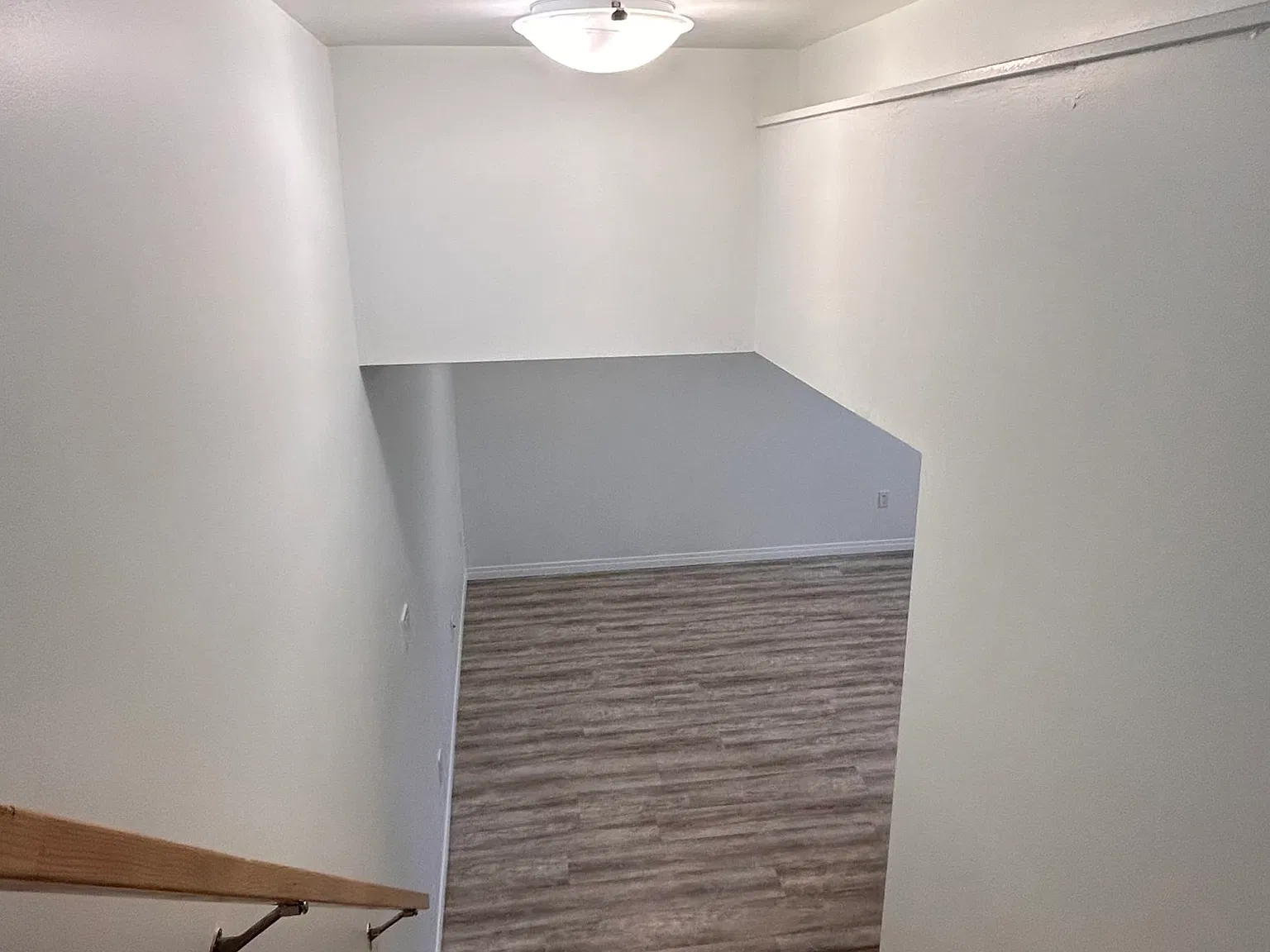 Newton - 12030 54 ST NW Bsmt — Photo 3