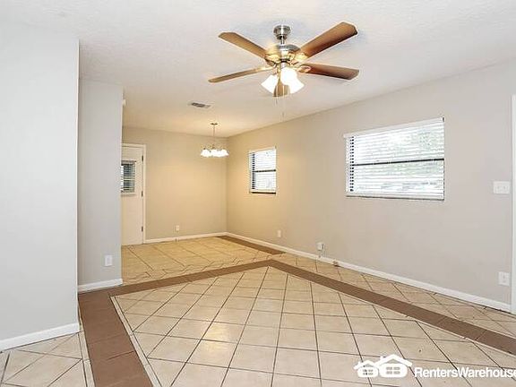 3rd image of 4129 Leonard Cir E