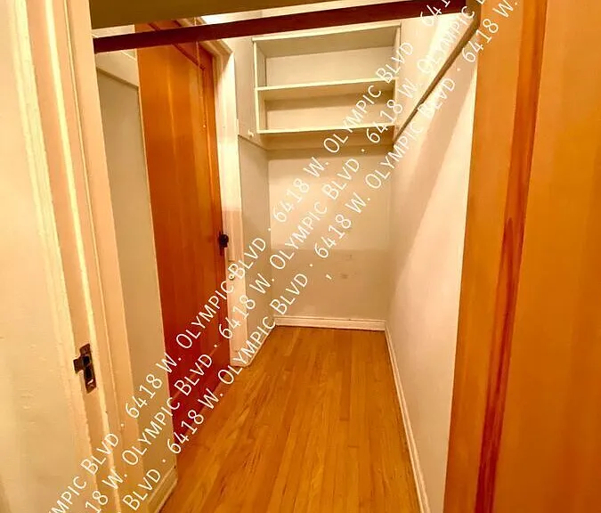6418 1/2 W Olympic Blvd — Photo 11