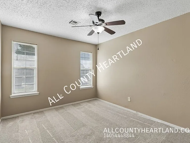 119 Woodman Dr — Photo 9