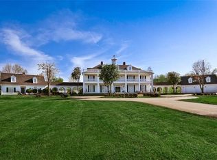 1501 N Starr Dr, Fayetteville, AR 72701