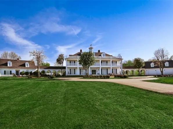 1501 N Starr Dr, Fayetteville, AR 72701