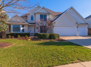 2306 Knollbrook Way, Bloomington, IL