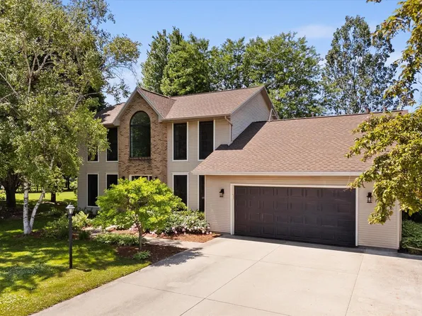 3912 Pineview COURT, Sheboygan, WI 53083