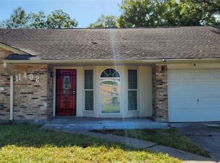 11402 Panay Dr, Houston, TX 77048