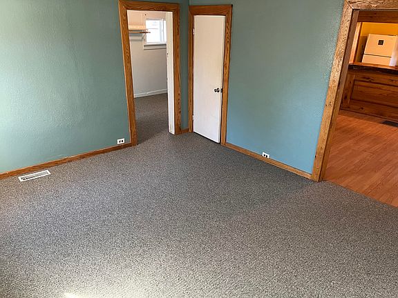 4th image of 50 Salem St
