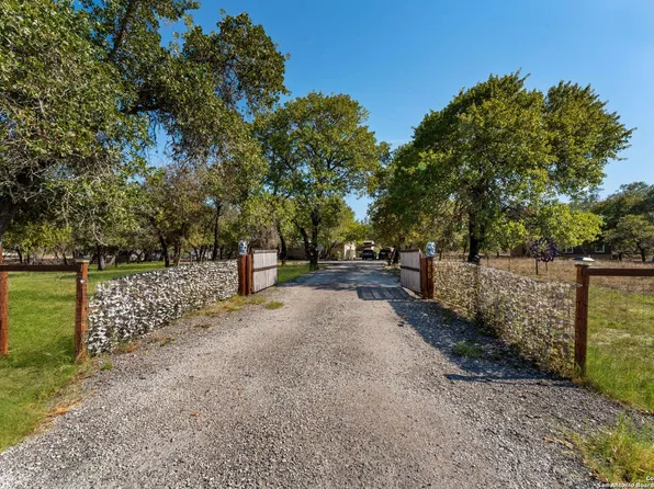 965 Spur Ridge, San Antonio, TX 78264