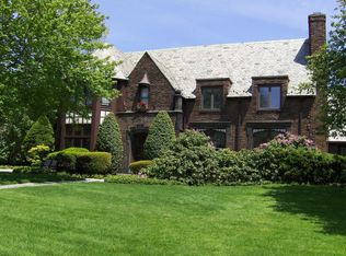 2735 Ashley Rd, Shaker Heights, OH 44122