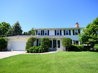 501 Walters Ln, Itasca, IL 60143