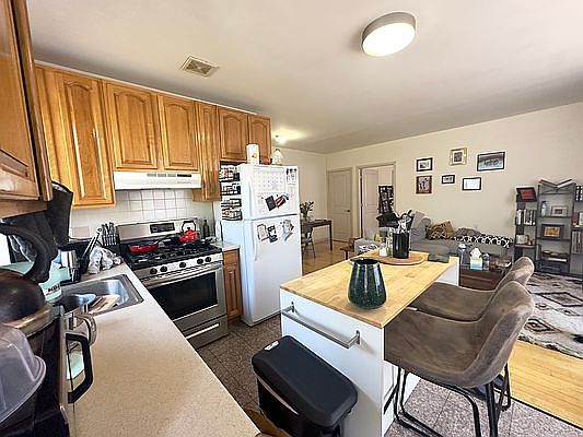 1st image of 2606 12th St #1