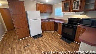 2nd image of 338 Pyrant Rd
