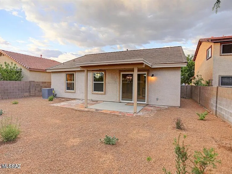 727 W Buffalo Grass Dr — Photo 24