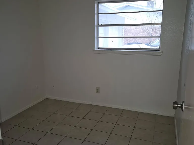 3421 Tascosa St — Photo 8