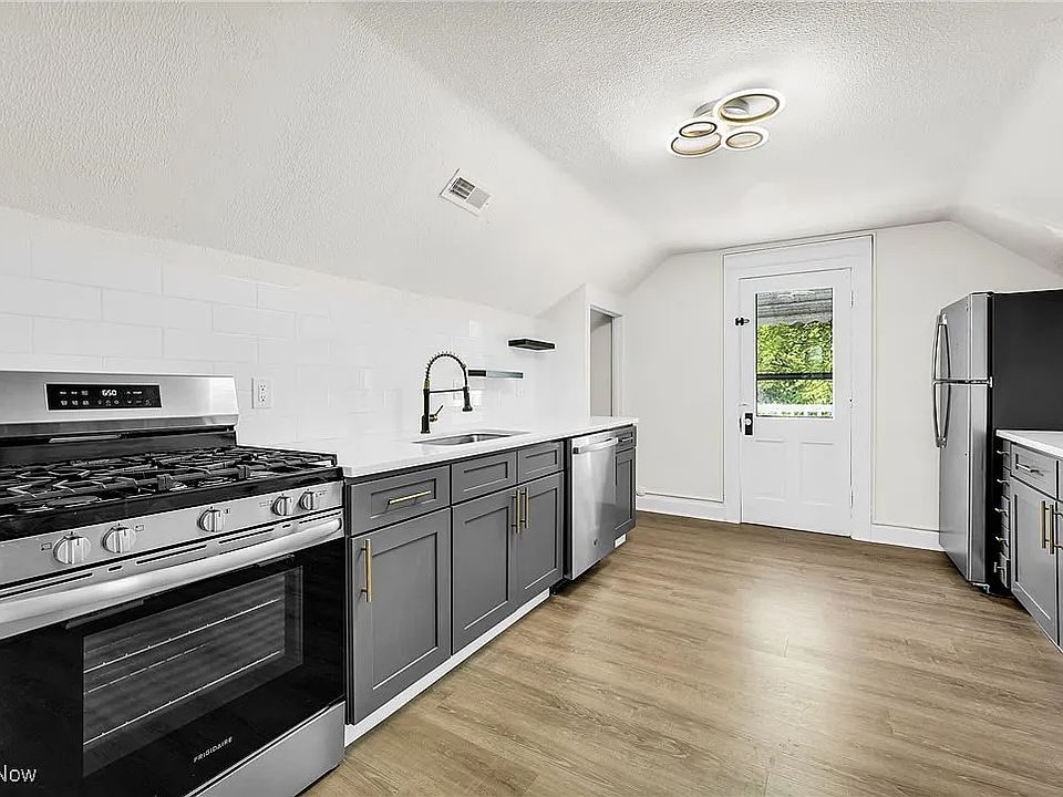 1st image of 16119 Clifton Blvd Floor 3