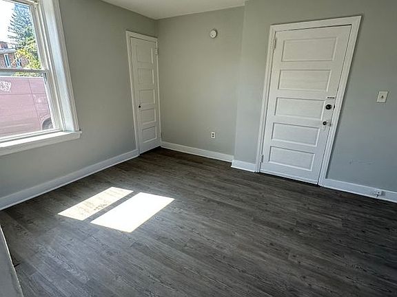 4th image of 14 S Lewis St APT 7