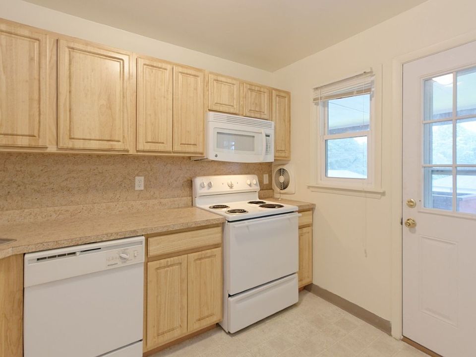 Orchard Garden Apartments 5054 Orchard St Delmar NY Zillow