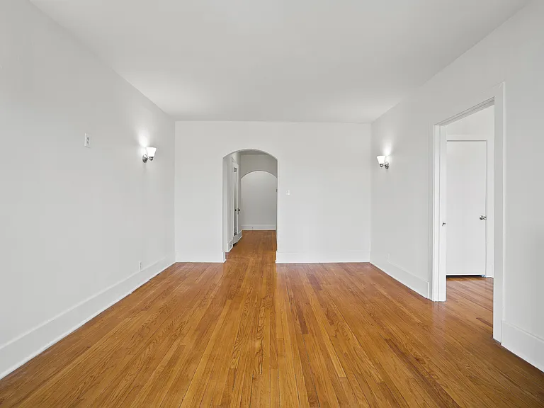 7444 N. Seeley — Photo 6