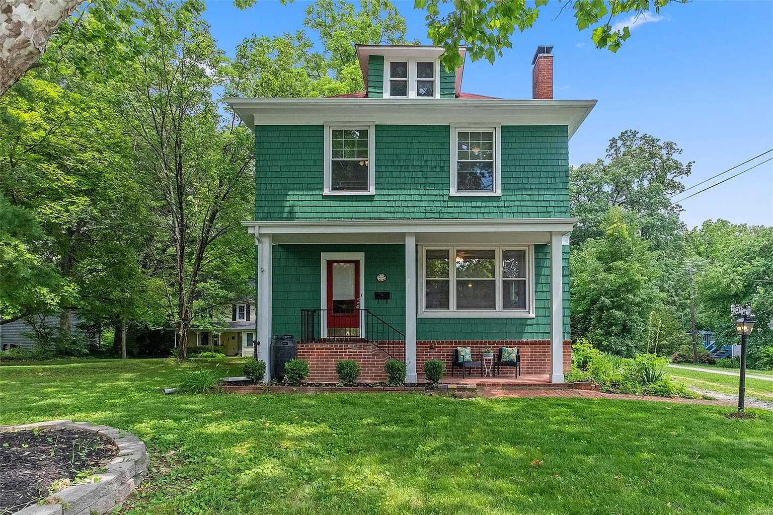 663 Marshall Ave photo 1