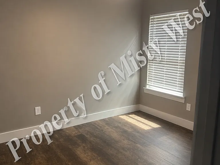 2245 Curtis Ln SE — Photo 5
