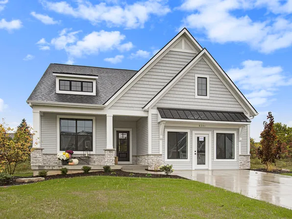 8341 Woodhaven Dr SW #10, Byron Center, MI 49315
