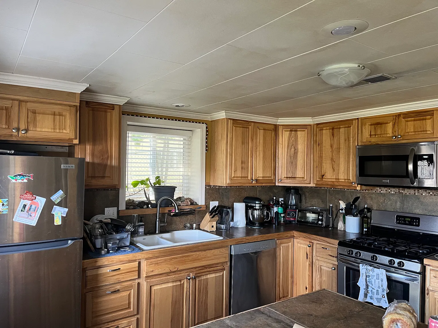 2 bed, 1800 sqft, $1,800 — Photo 3