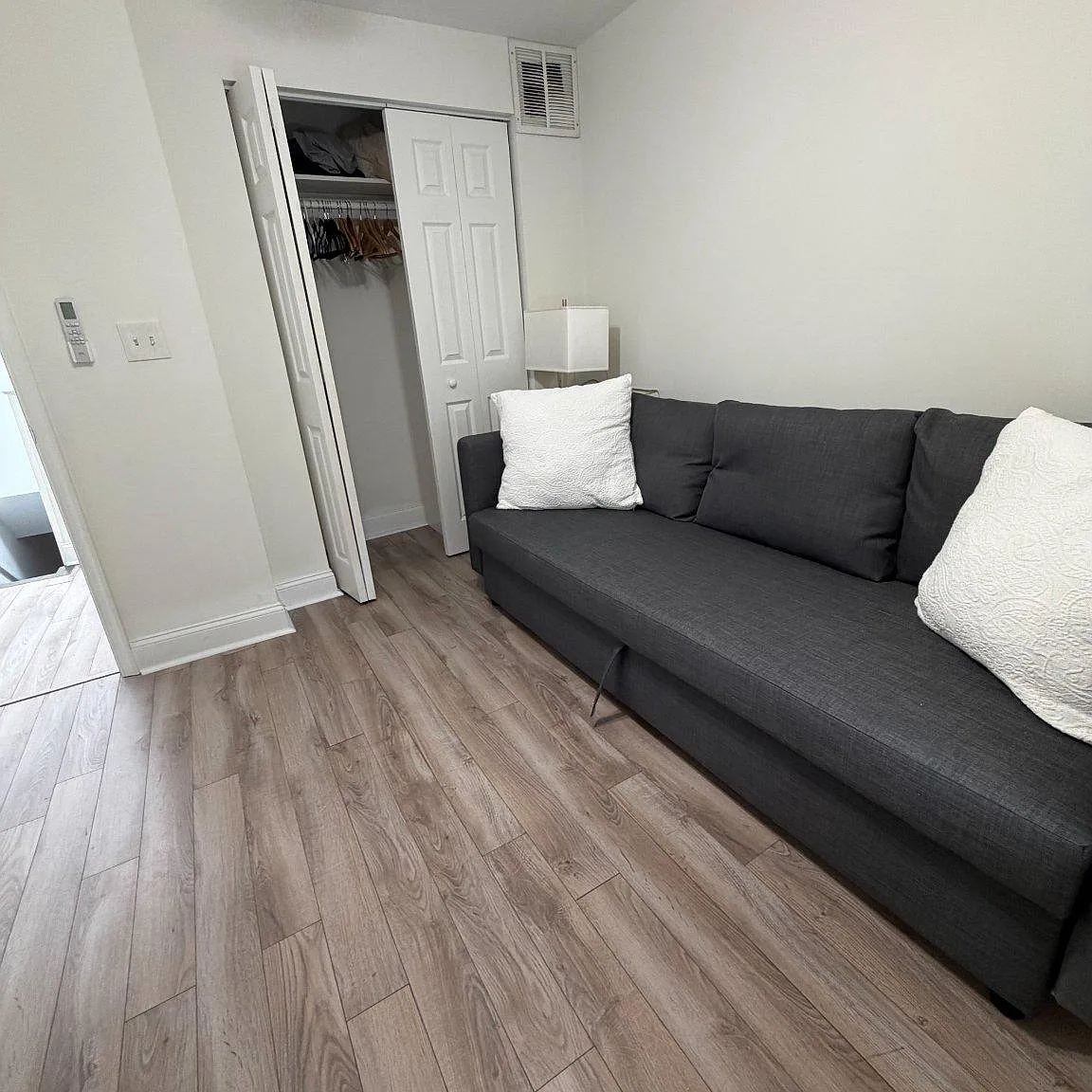 2 bed, 2.0 bath, 1008 sqft, $2,500 — Photo 4