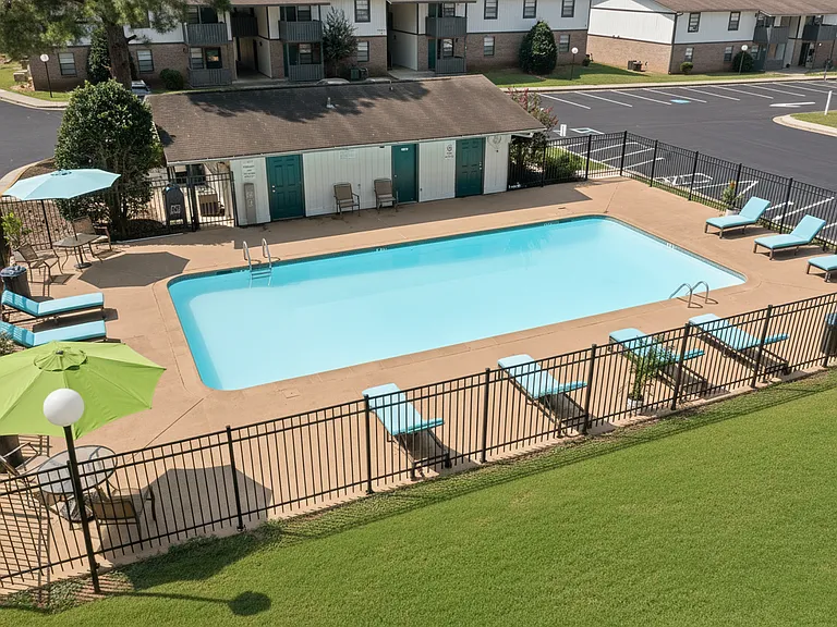 Aura Apartments — Photo 10