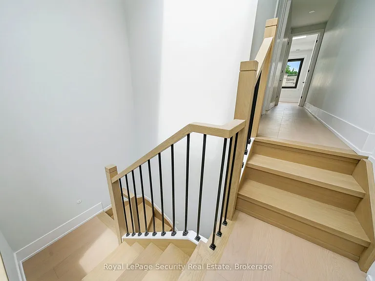 21 Belmont St #2 — Photo 8