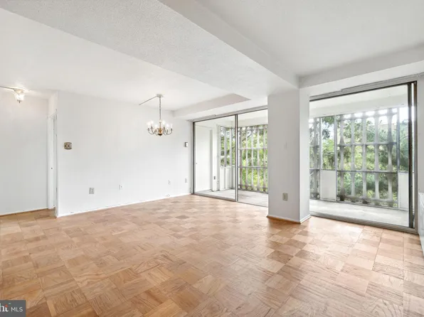 1311 Delaware Ave SW APT S232, Washington, DC 20024