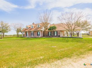 441 Hkr Ranch Rd, Victoria, TX 77904