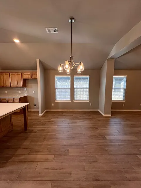 3 bed, 1586 sqft, $2,150 — Photo 3