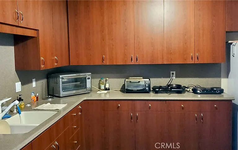 4415 Woods Ln — Photo 12