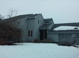 2350 Fowlerville Rd, Fowlerville, MI 48836