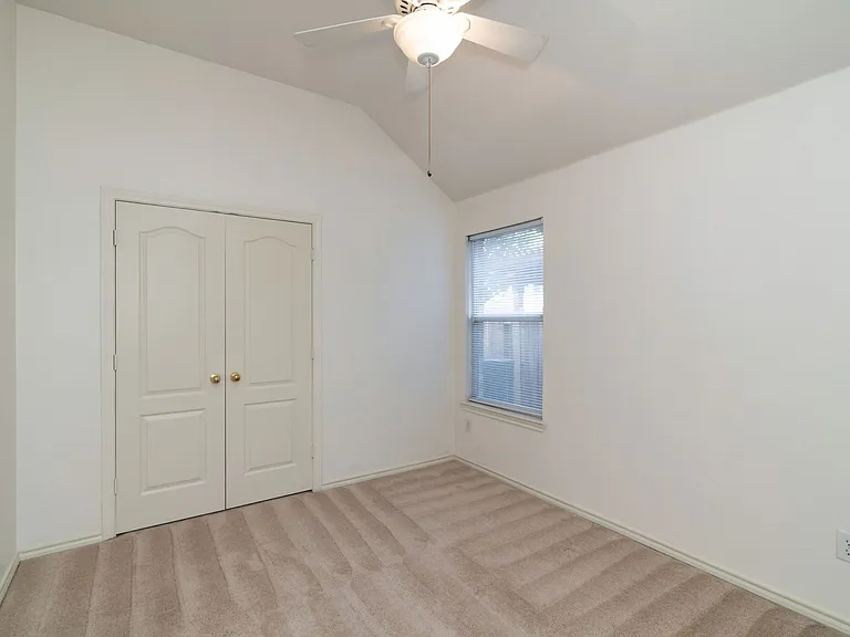 1621 Oak Brook Ln — Photo 26