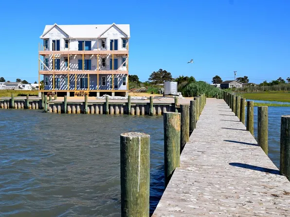 2383-1 Main St, Chincoteague, VA 23336