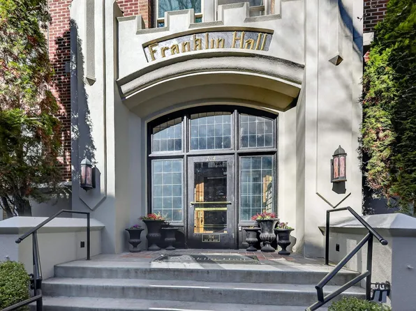 704 W 6th Ave APT 207, Spokane, WA 99204