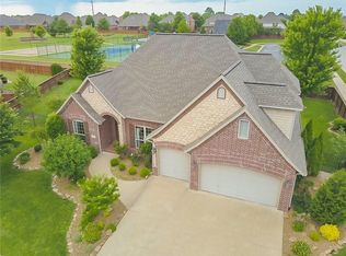 700 SW Avon Glen Pl, Bentonville, AR 72713