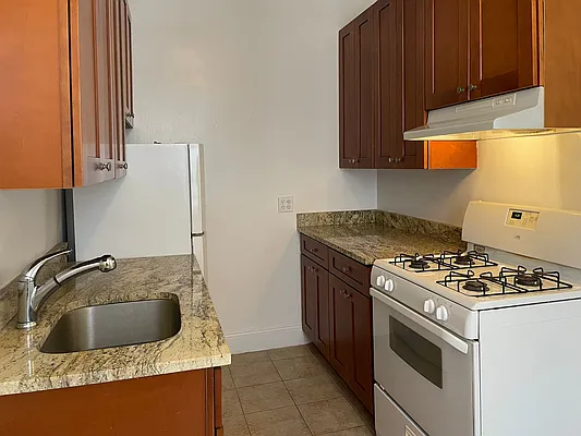 Rented by Steffan Olausson Partridge, LREB | media 10