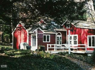 201 Oscaleta Rd, Ridgefield, CT 06877